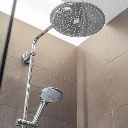 Apartment Lodging Modern In Downtown With Lovely Balcony Barcelona